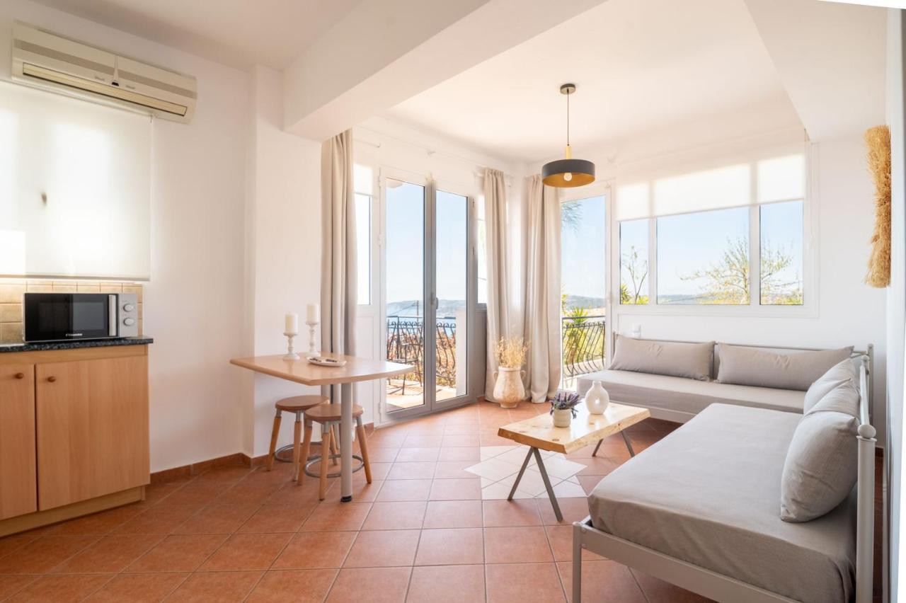 Christoforos Apartments 로우드하타 외부 사진