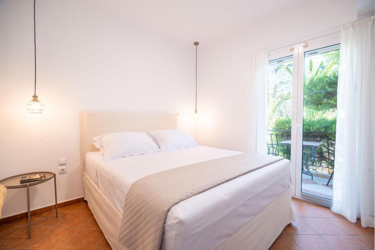Christoforos Apartments 로우드하타 외부 사진